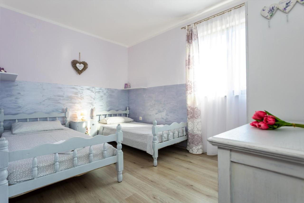 Apartman Doris Milohnici Ngoại thất bức ảnh